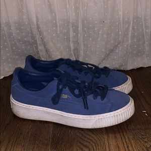 Puma suede platform blue sneakers